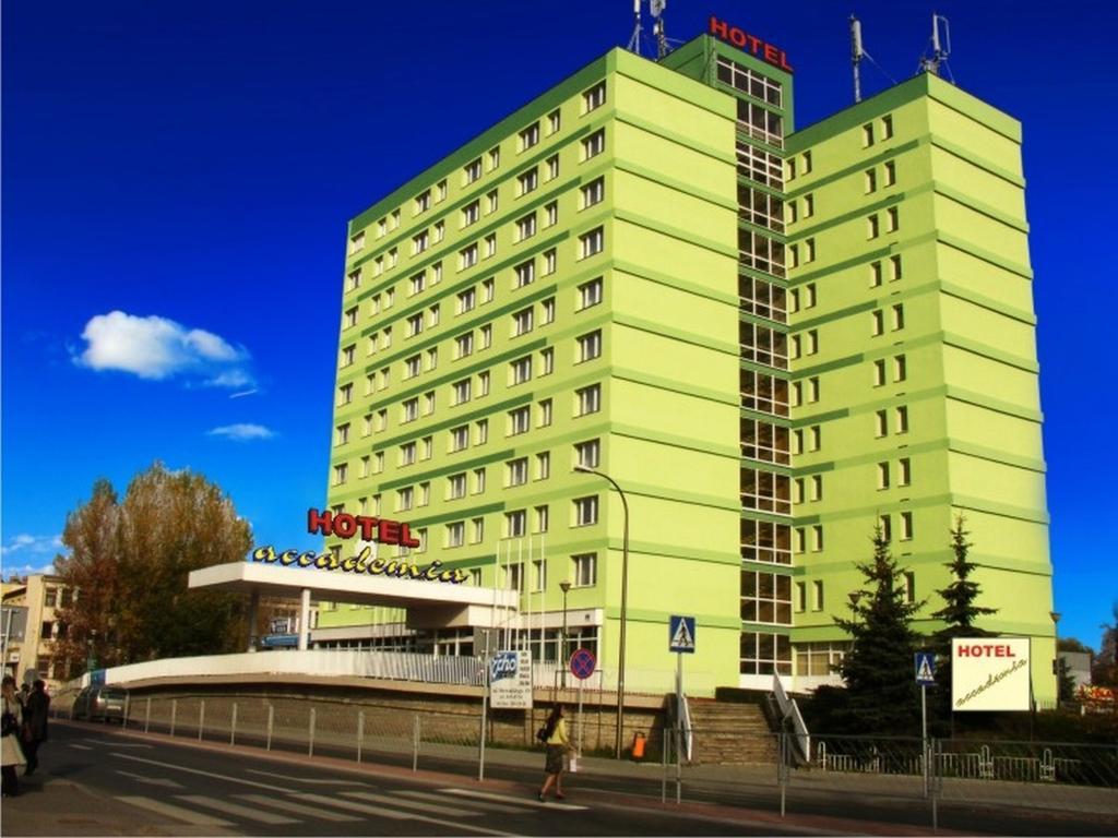 阿克德米亚酒店 Ostrowiec Świętokrzyski 外观 照片